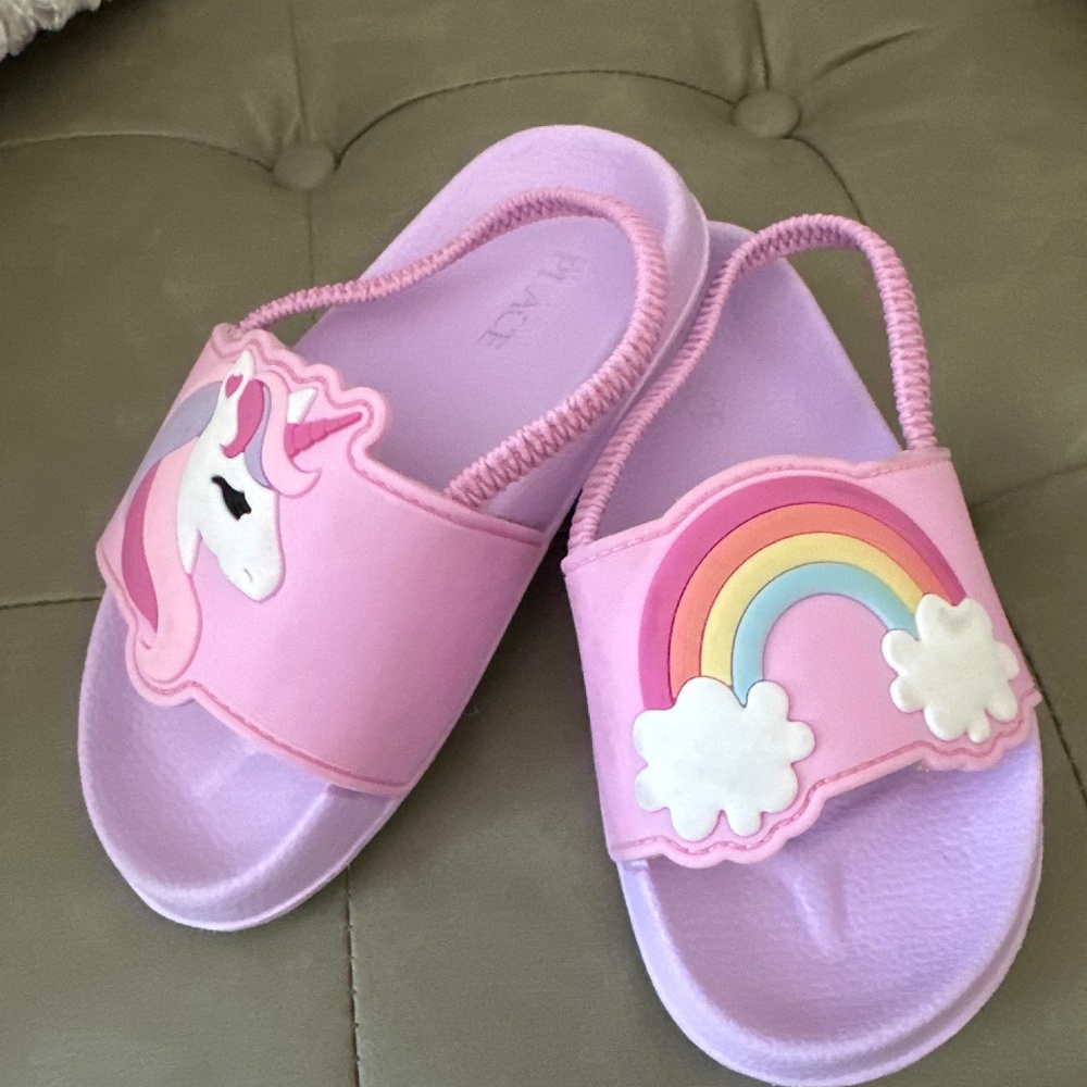 Girls sandals